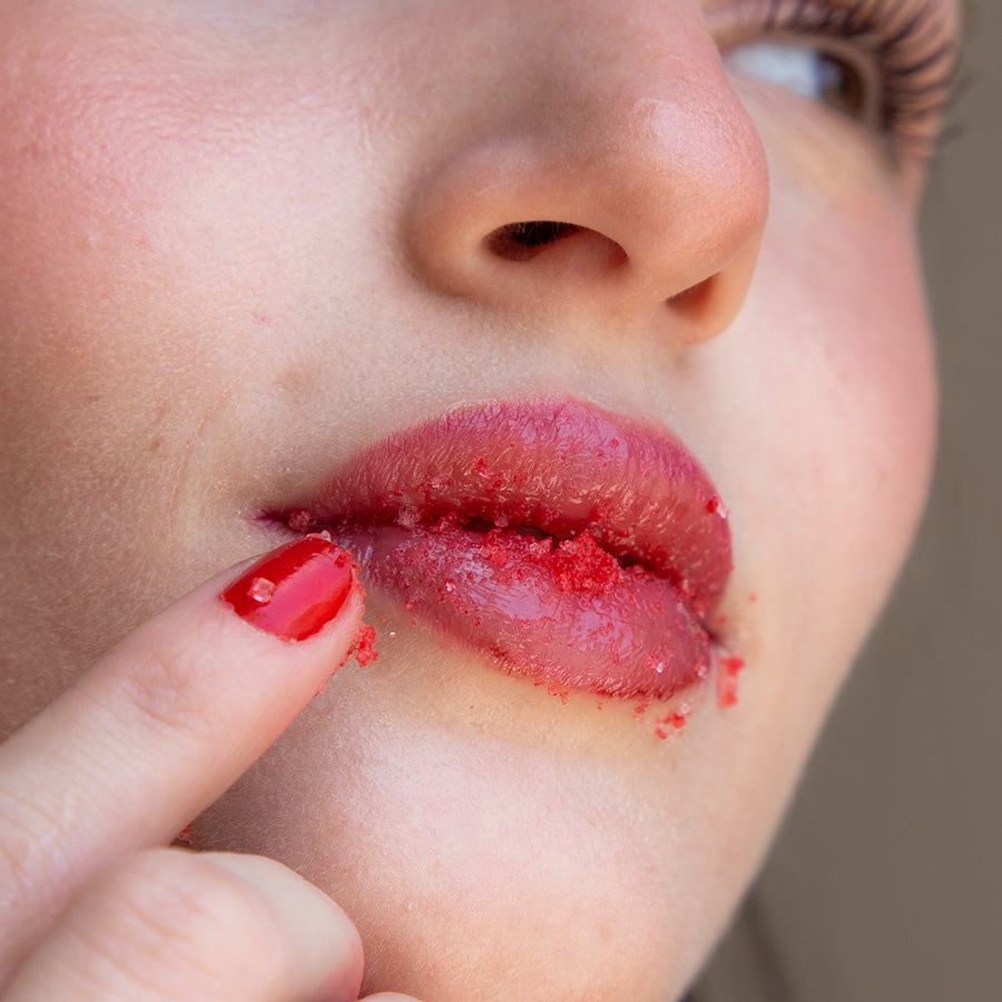 LIP SCRUB - 15ml Argan Oil, Sugar and Poppy Powder